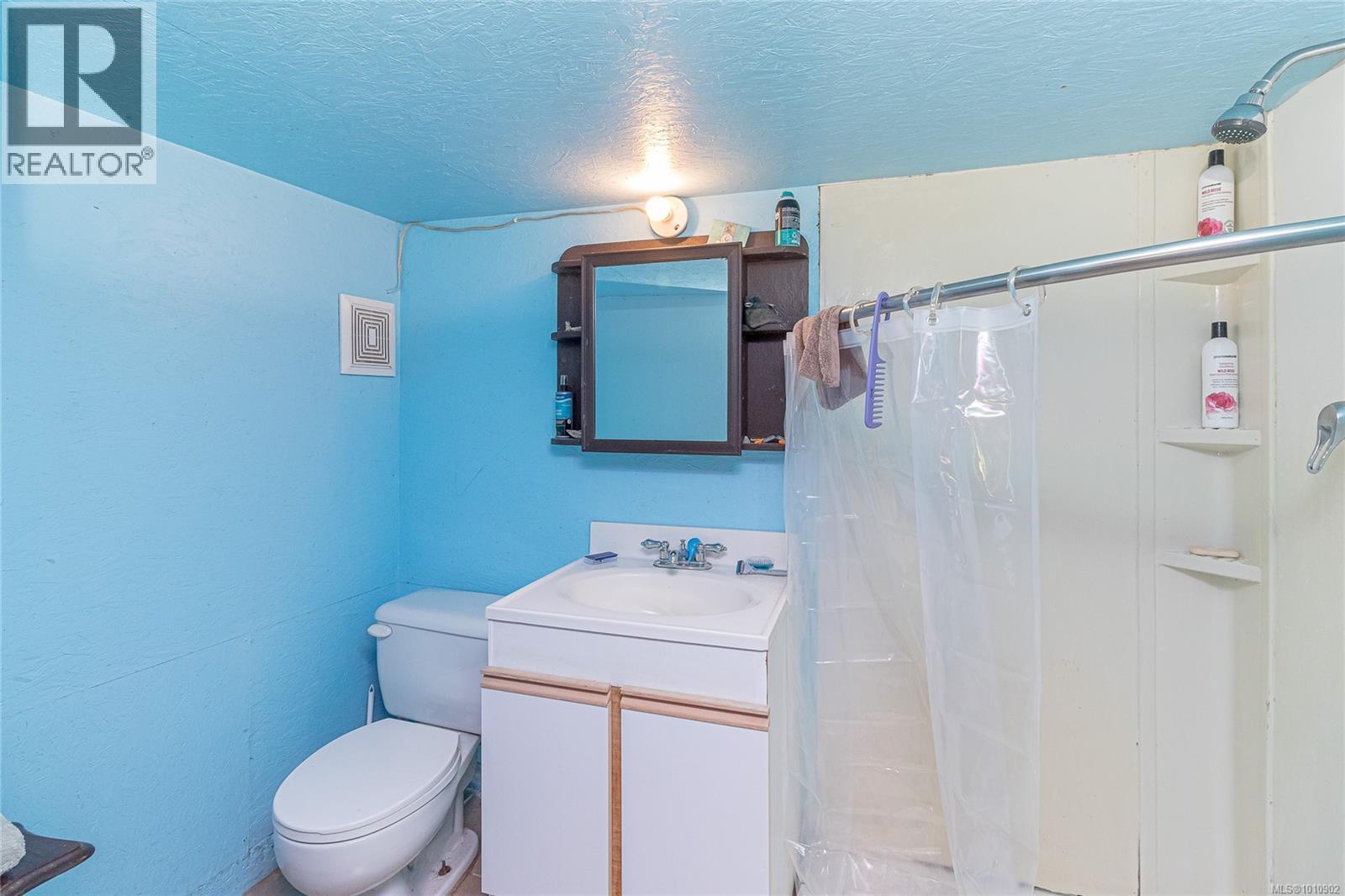 Photo 31 of 9875 Willow St, Chemainus BC
