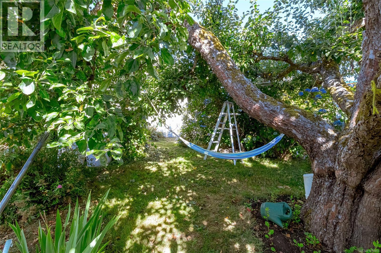 Photo 30 of 9875 Willow St, Chemainus BC