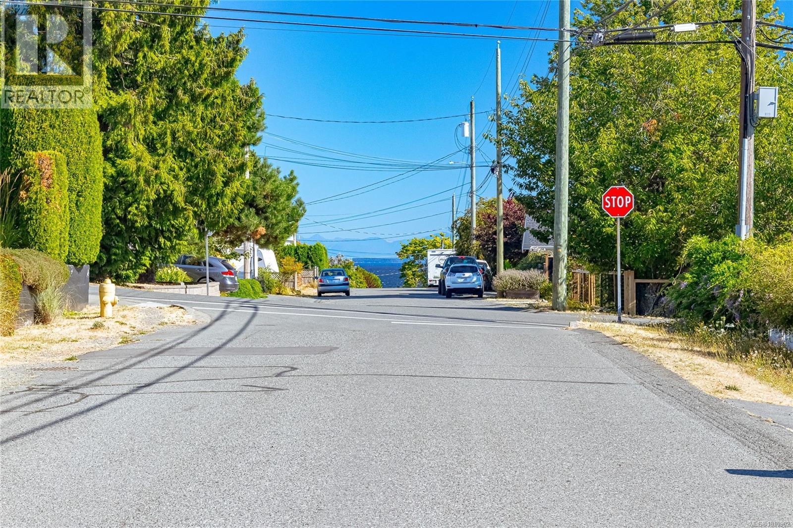 Photo 24 of 9875 Willow St, Chemainus BC