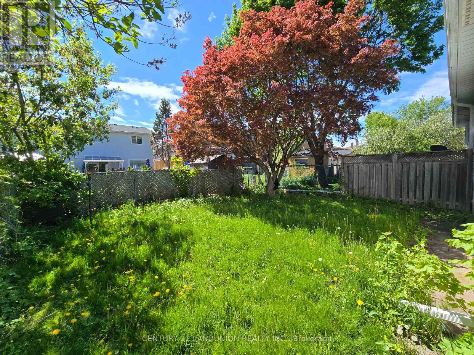 Photo 6 of Main Floor 56 Tuscarora Drive, Toronto ON