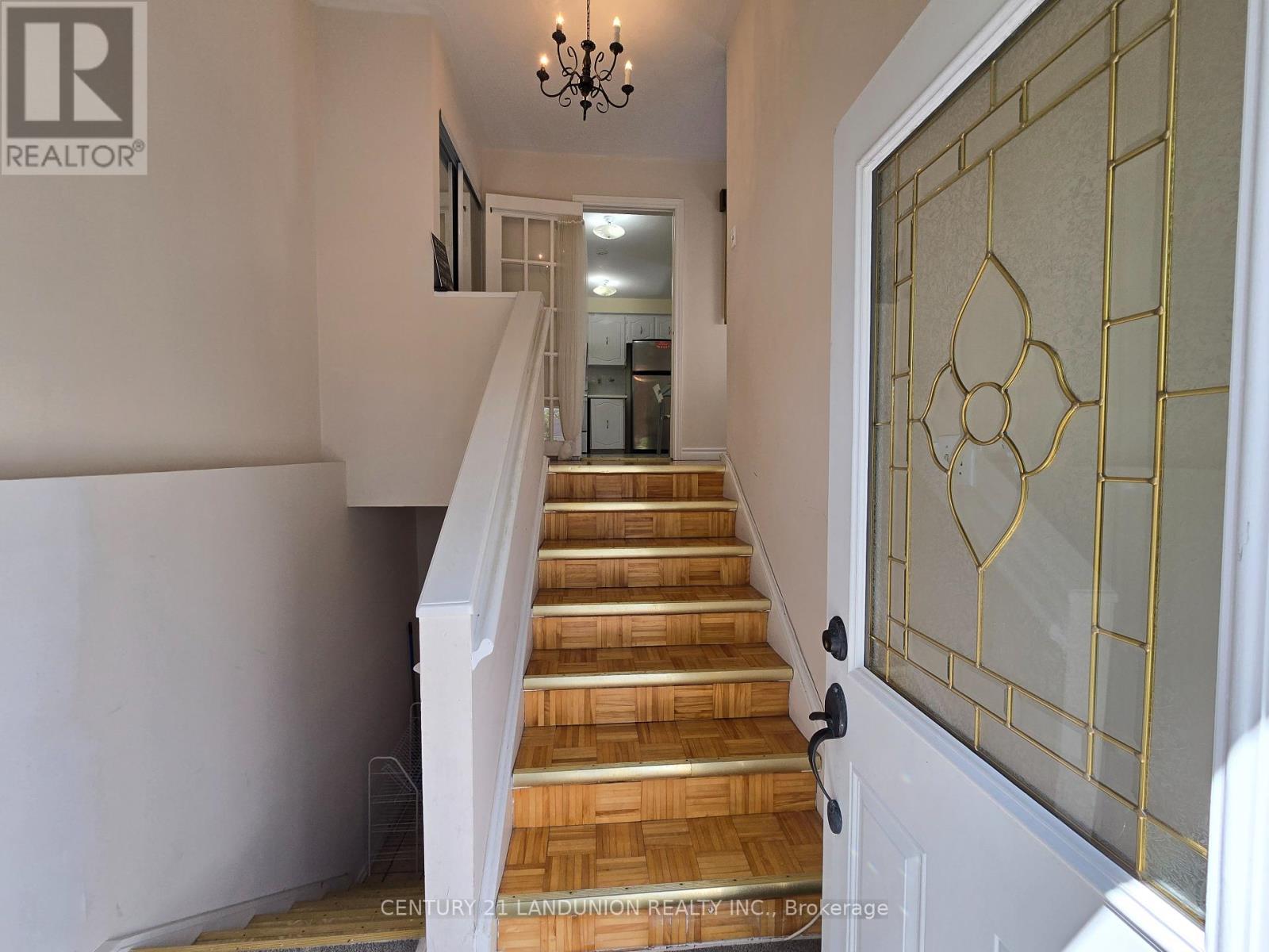 Photo 7 of Main Floor 56 Tuscarora Drive, Toronto ON