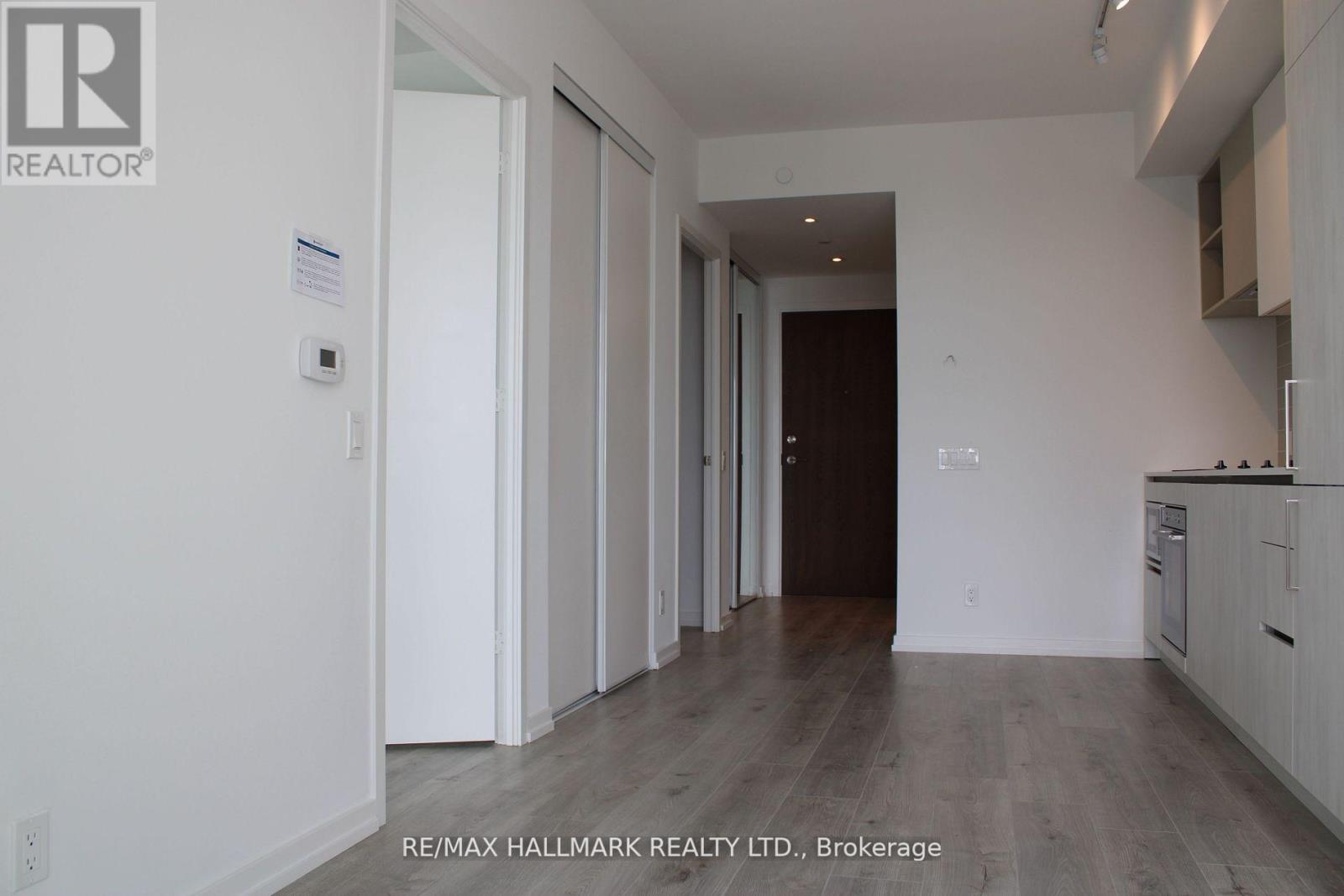 Photo 15 of 5008 1000 Portage Parkway, Vaughan ON