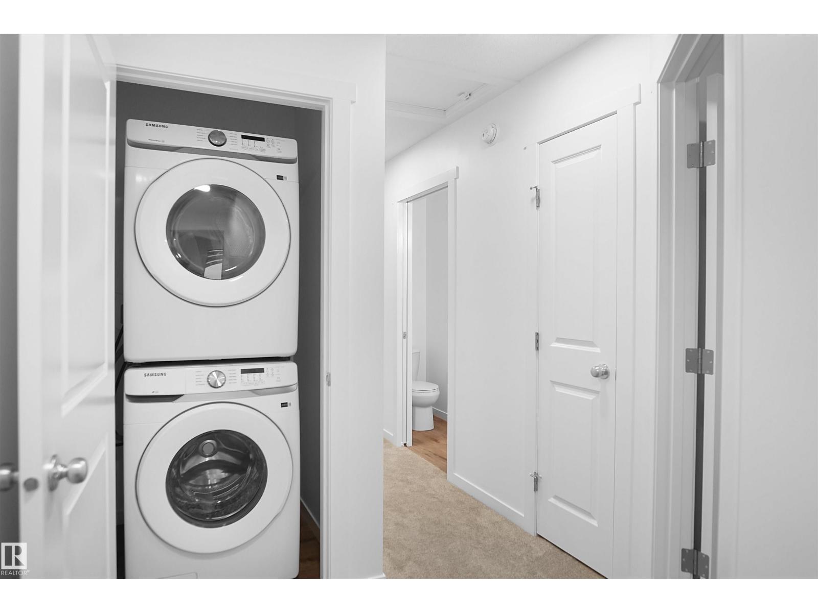 Photo 11 of 2027 210 St Nw, Edmonton AB