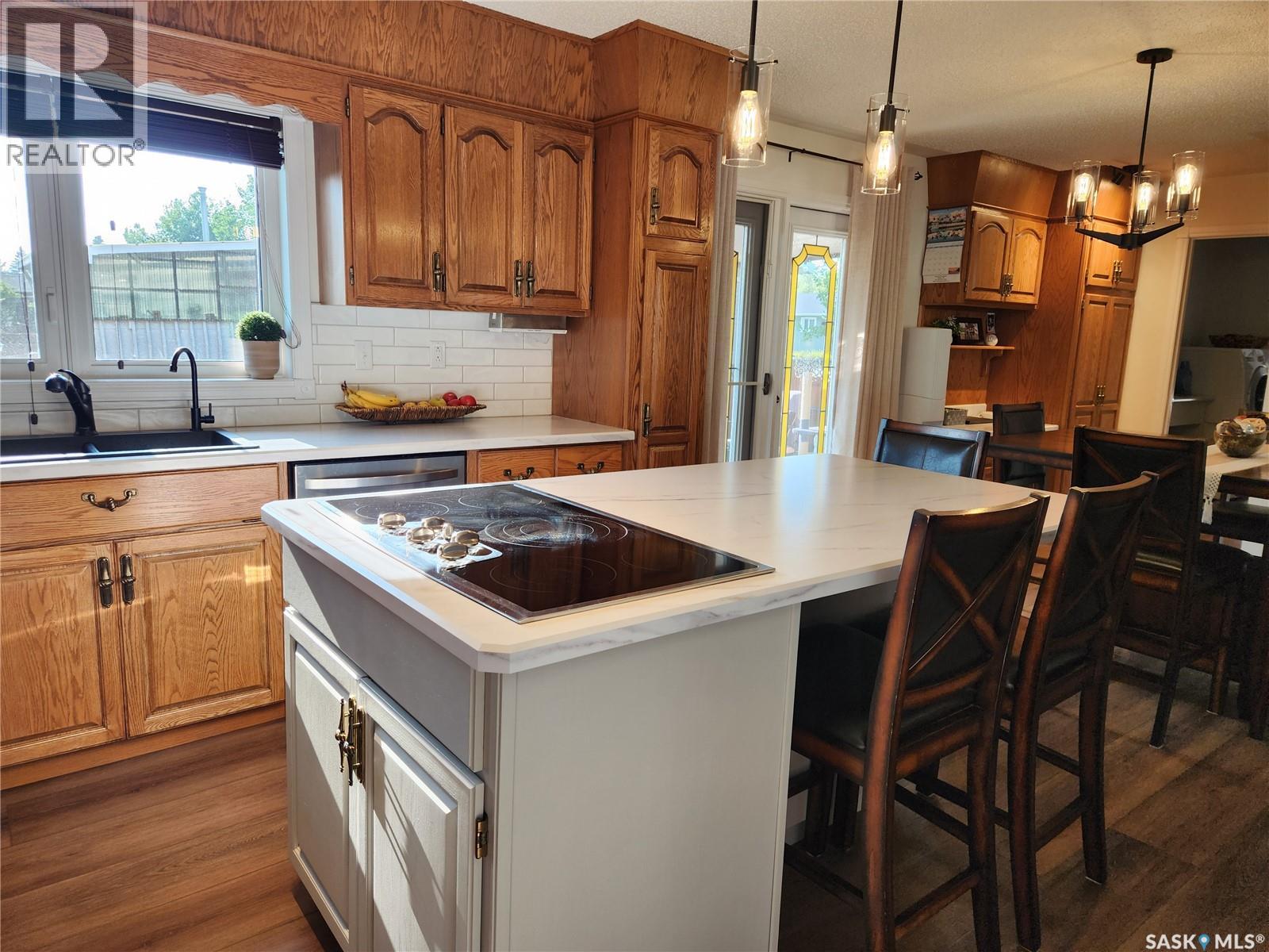 Photo 13 of 702 Golburn Crescent, Tisdale SK
