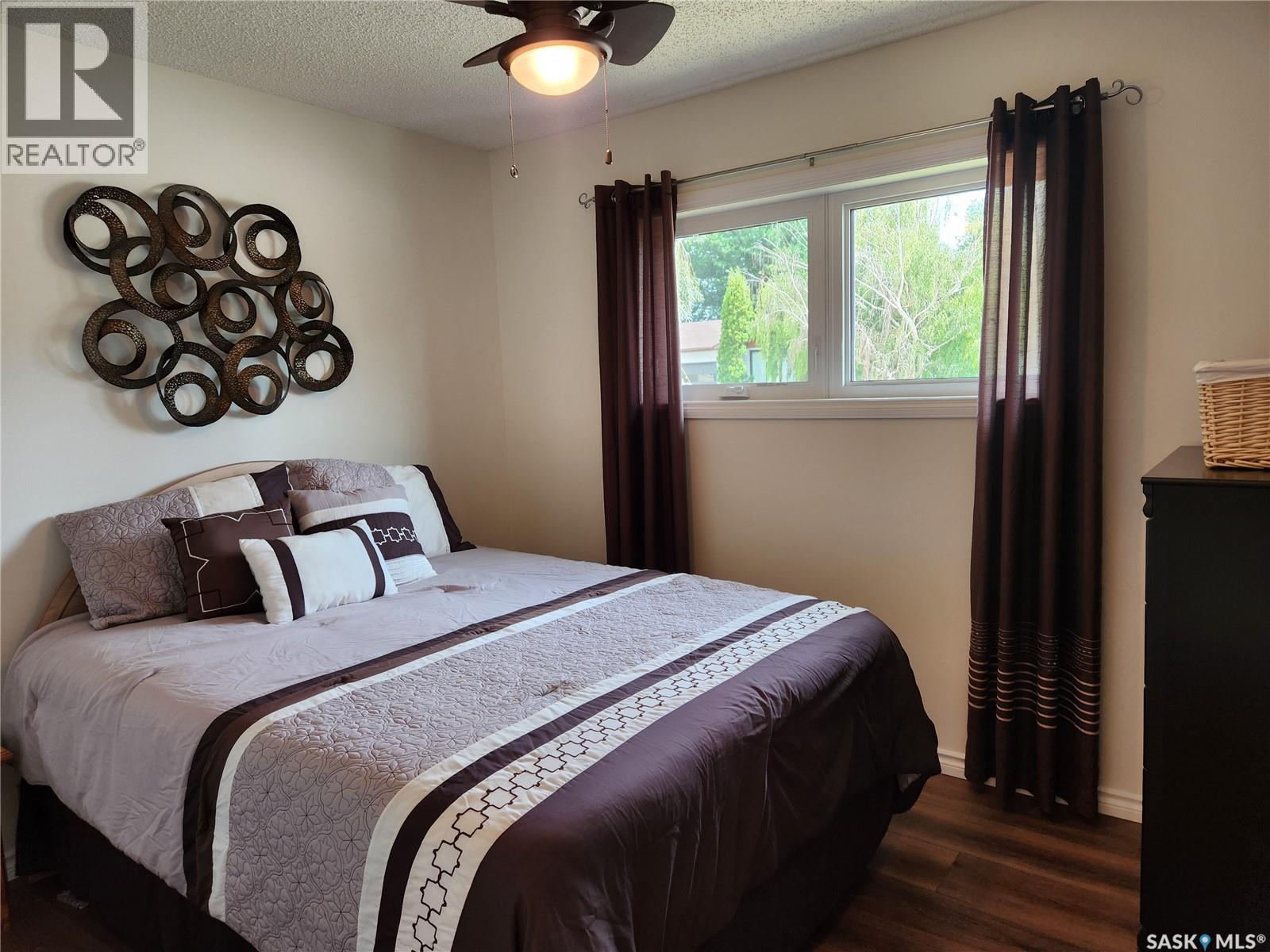 Photo 31 of 702 Golburn Crescent, Tisdale SK