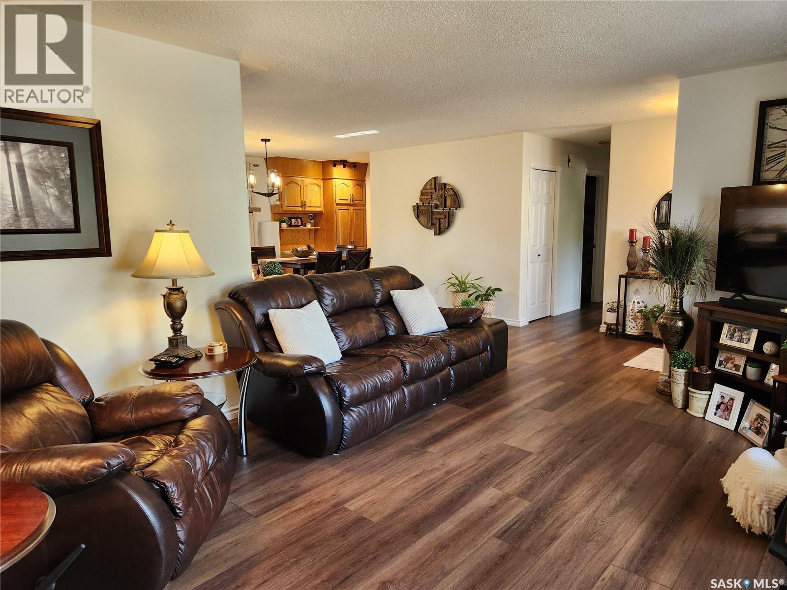 Photo 25 of 702 Golburn Crescent, Tisdale SK