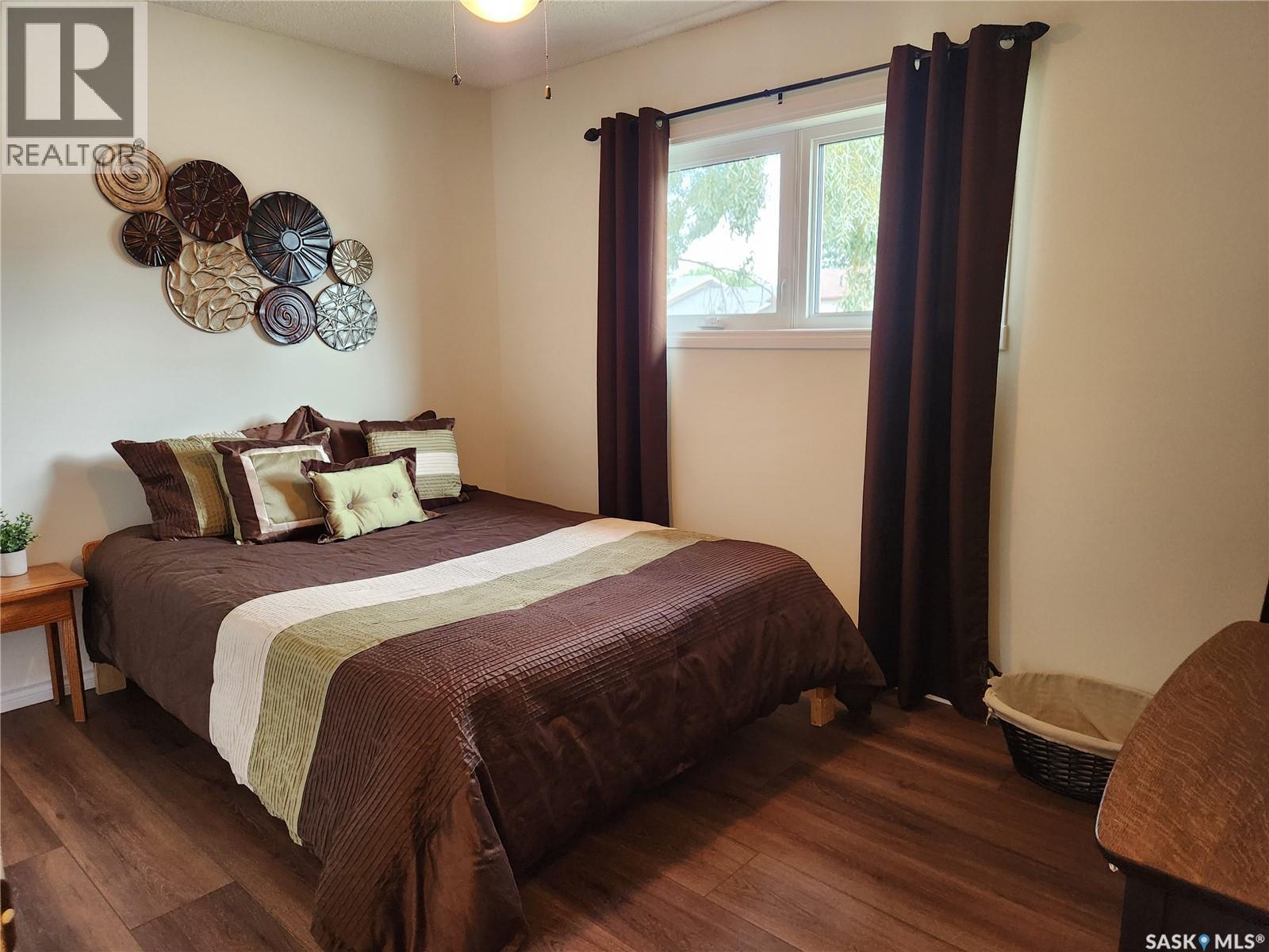 Photo 20 of 702 Golburn Crescent, Tisdale SK