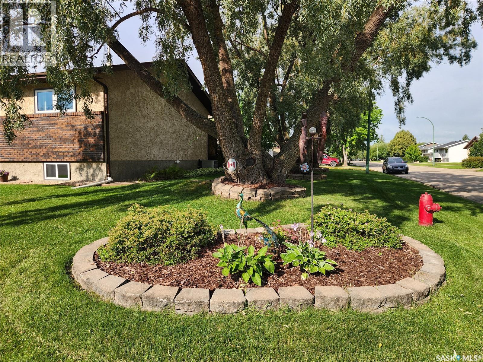 Photo 21 of 702 Golburn Crescent, Tisdale SK