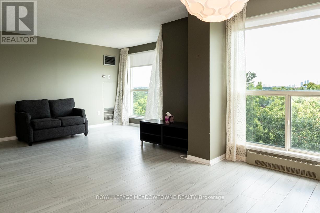 Photo 13 of 902 2155 Burnhamthorpe Road W, Mississauga ON
