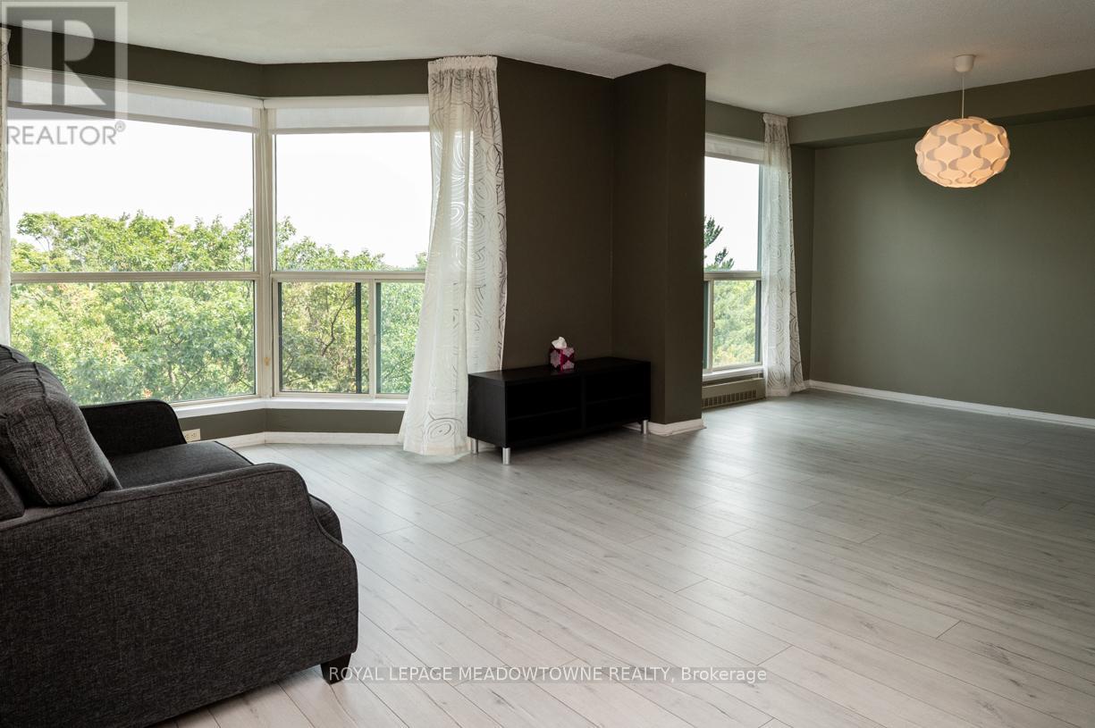 Photo 12 of 902 2155 Burnhamthorpe Road W, Mississauga ON