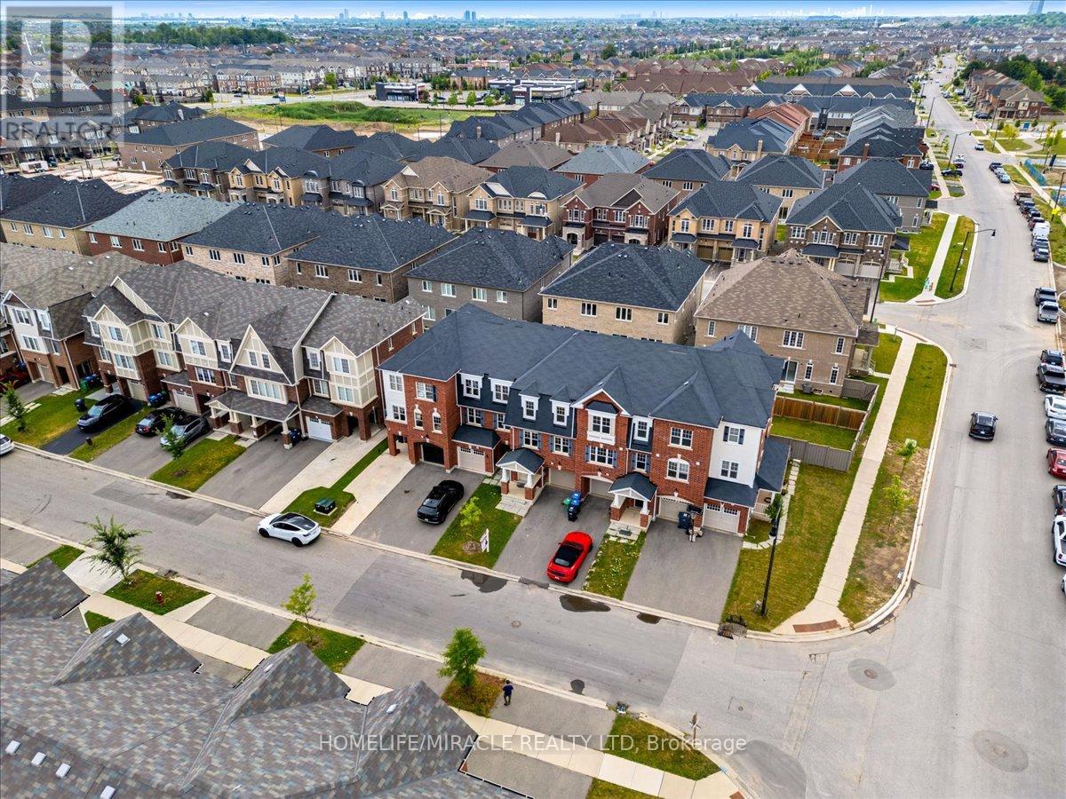 Photo 46 of 5 Stewardship Road, Brampton ON