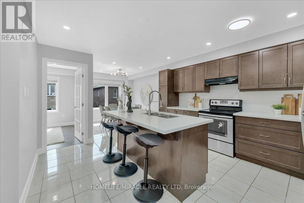 Photo 2 of 5 Stewardship Road, Brampton ON