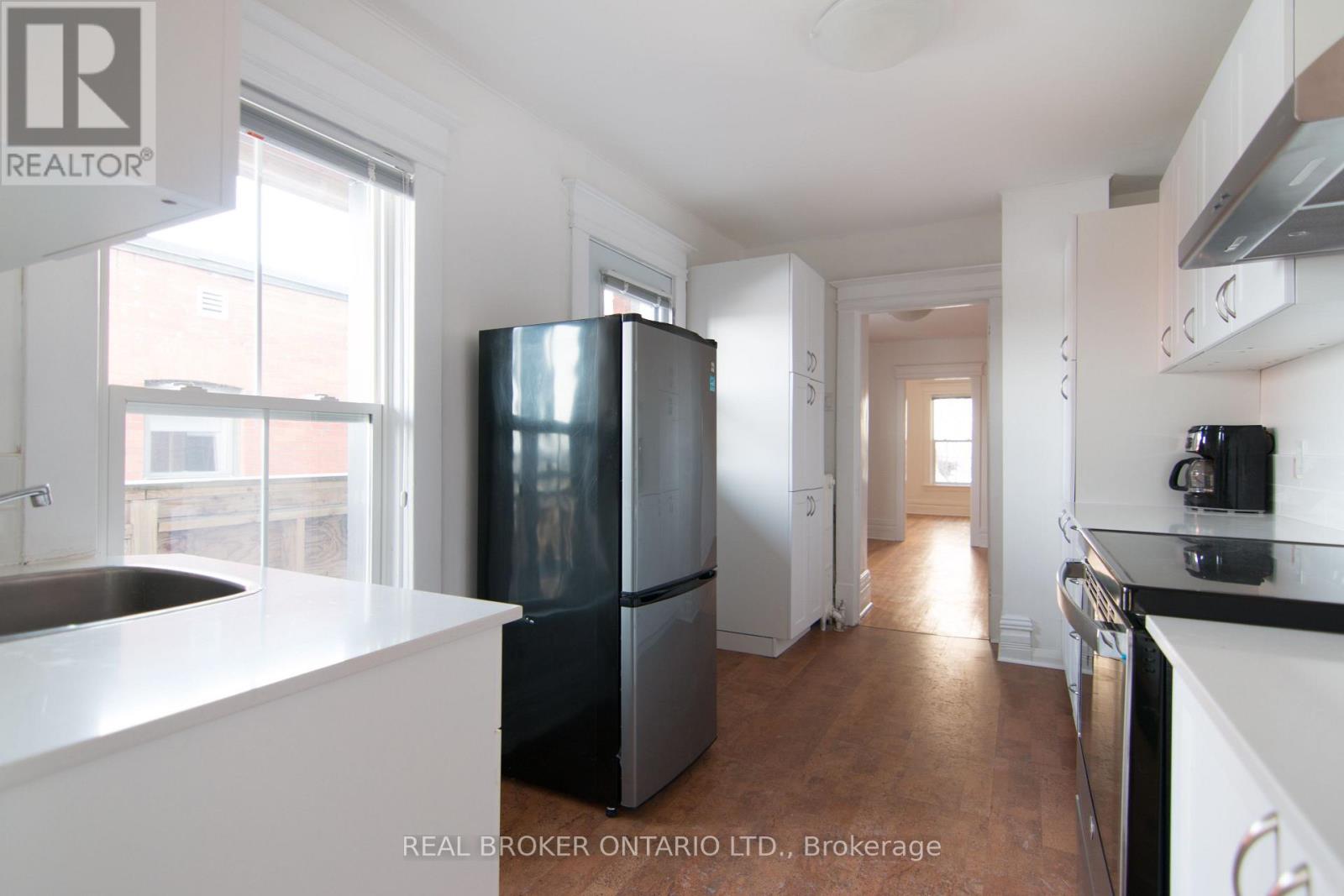 Photo 22 of 72 Upper Lorne Place, Ottawa ON