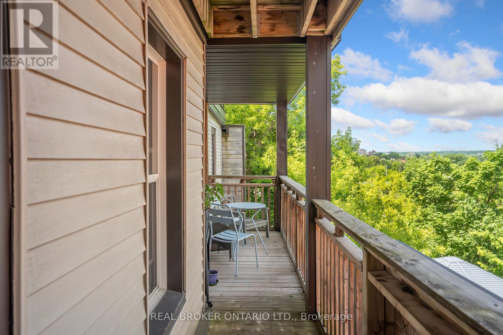 Photo 23 of 72 Upper Lorne Place, Ottawa ON