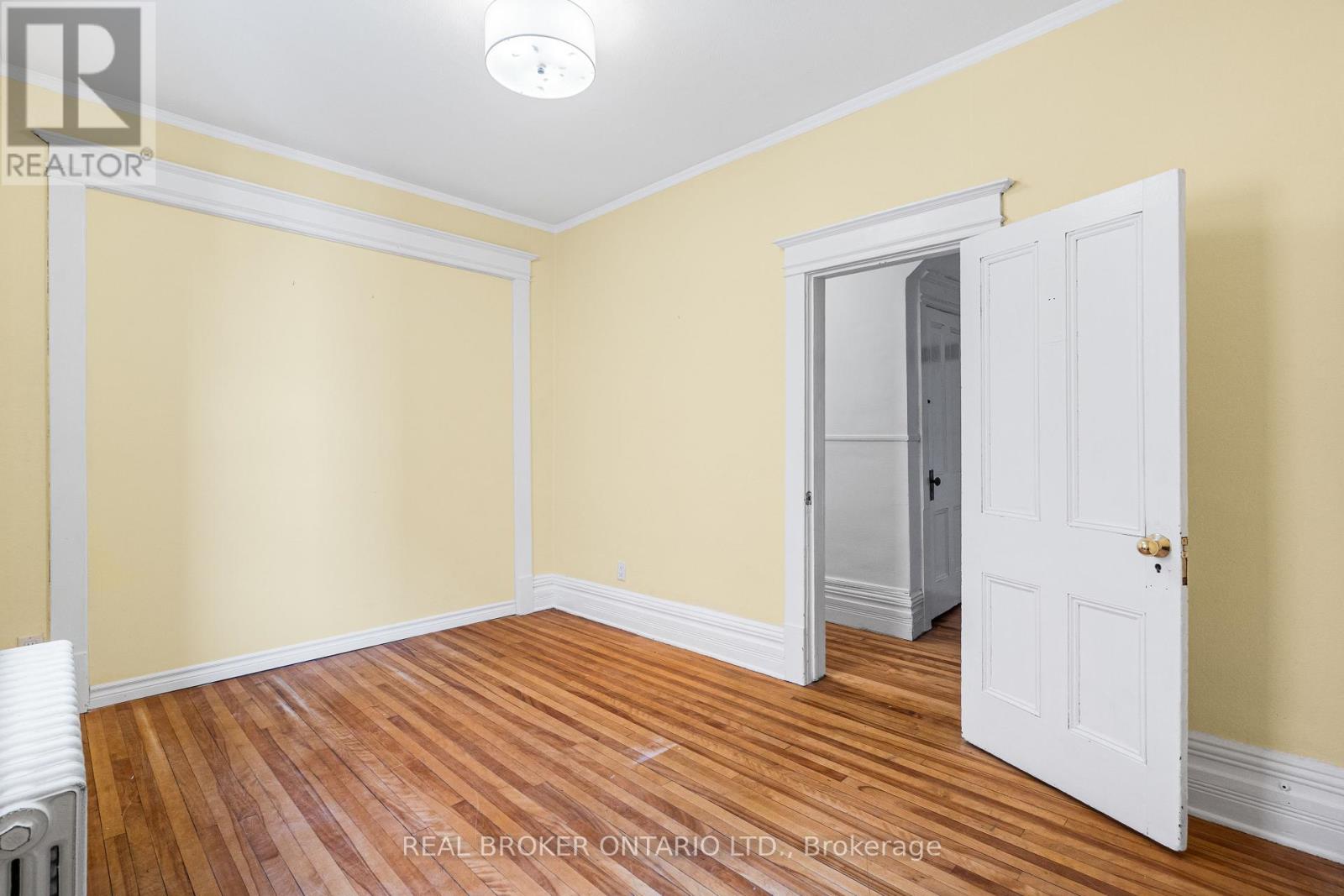 Photo 33 of 72 Upper Lorne Place, Ottawa ON
