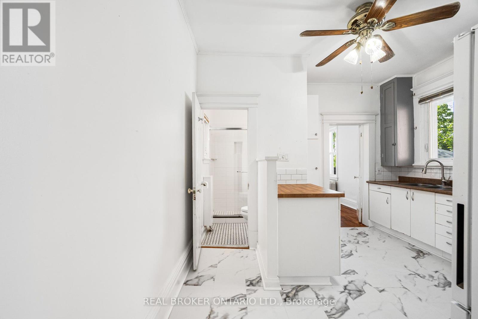 Photo 34 of 72 Upper Lorne Place, Ottawa ON