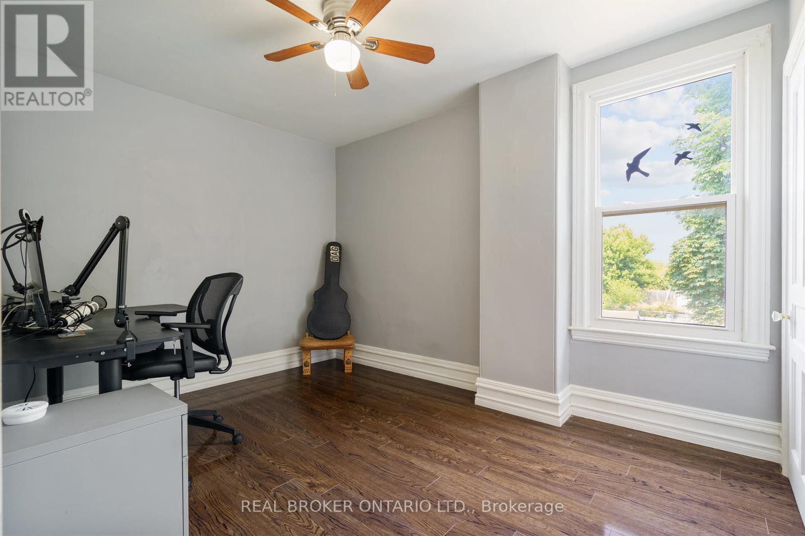 Photo 10 of 41 Princess Street, Hamilton ON