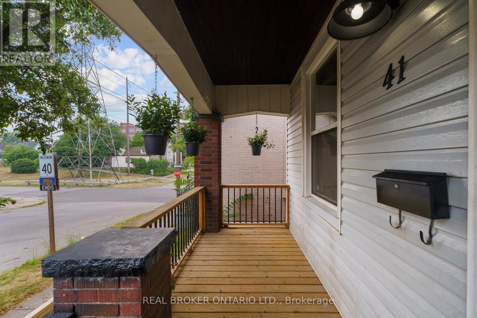 Photo 8 of 41 Princess Street, Hamilton ON