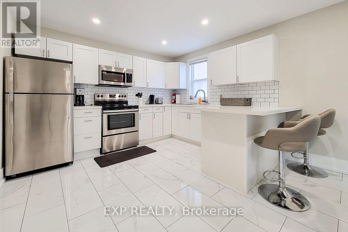 Photo 15 of 395 Aberdeen Avenue, Hamilton ON