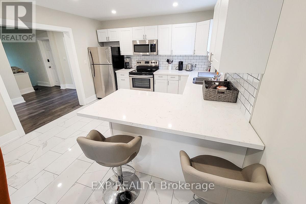 Photo 16 of 395 Aberdeen Avenue, Hamilton ON