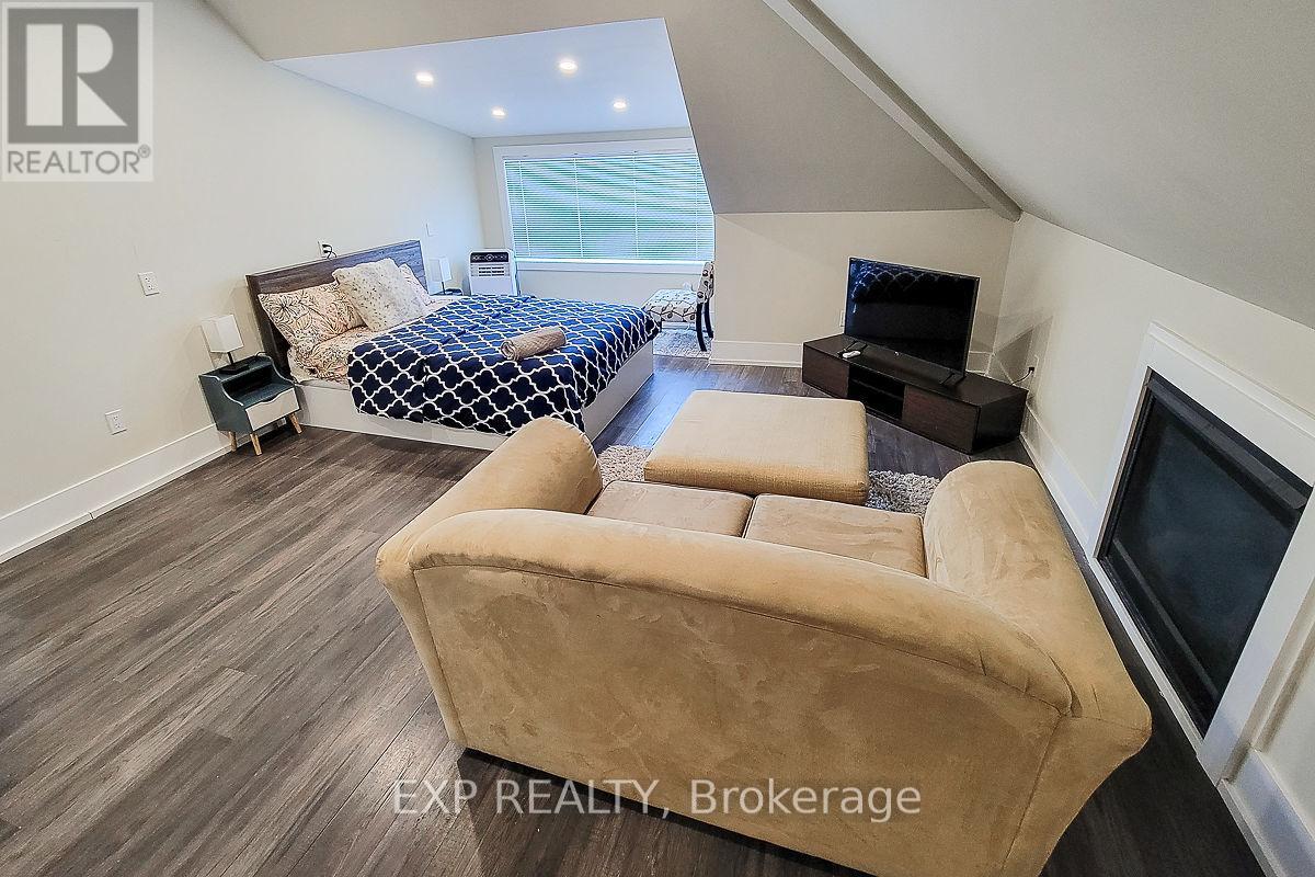Photo 23 of 395 Aberdeen Avenue, Hamilton ON