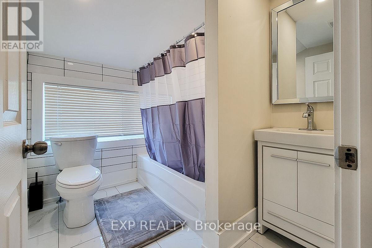 Photo 24 of 395 Aberdeen Avenue, Hamilton ON