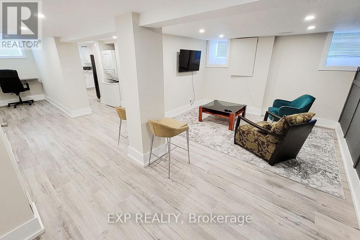 Photo 6 of 395 Aberdeen Avenue, Hamilton ON