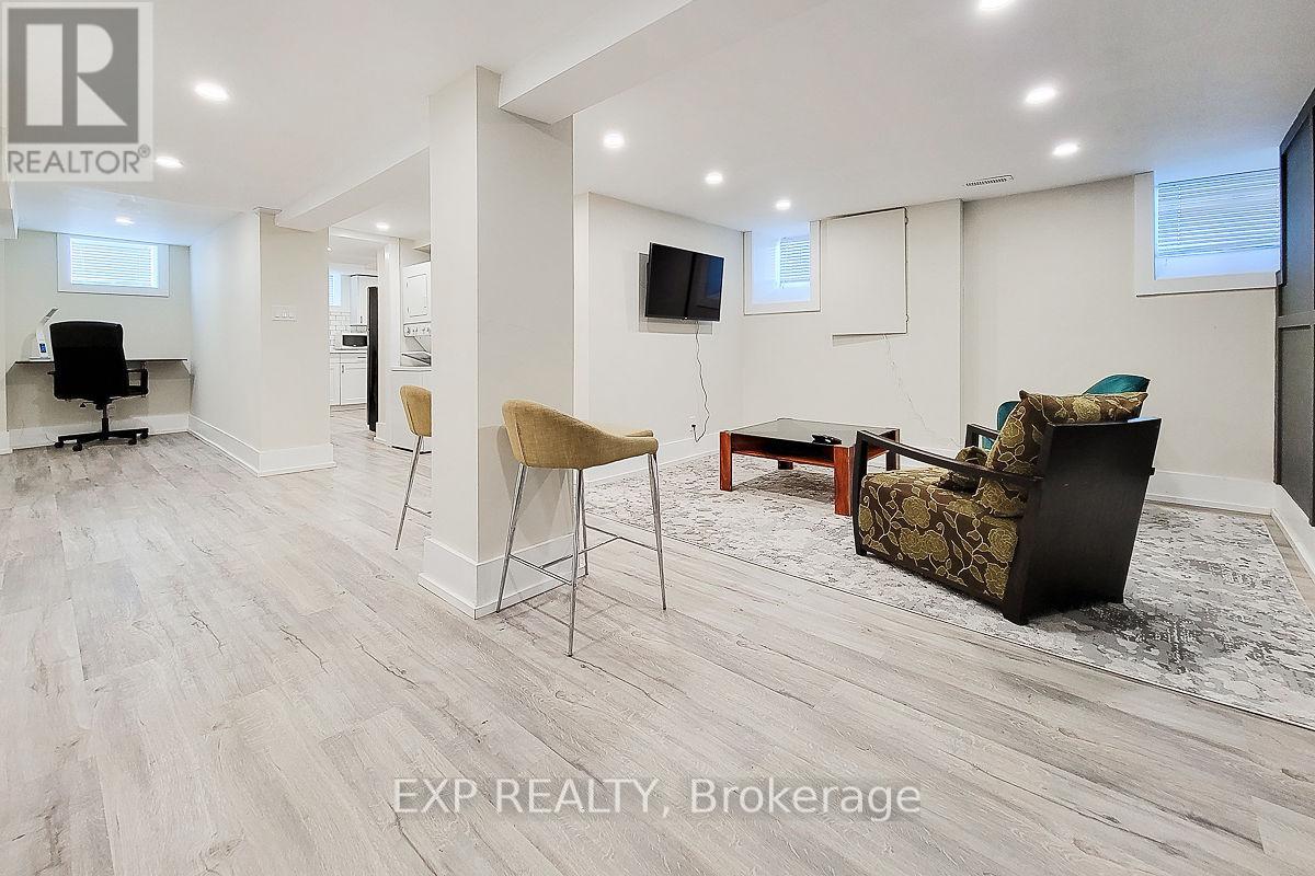Photo 7 of 395 Aberdeen Avenue, Hamilton ON