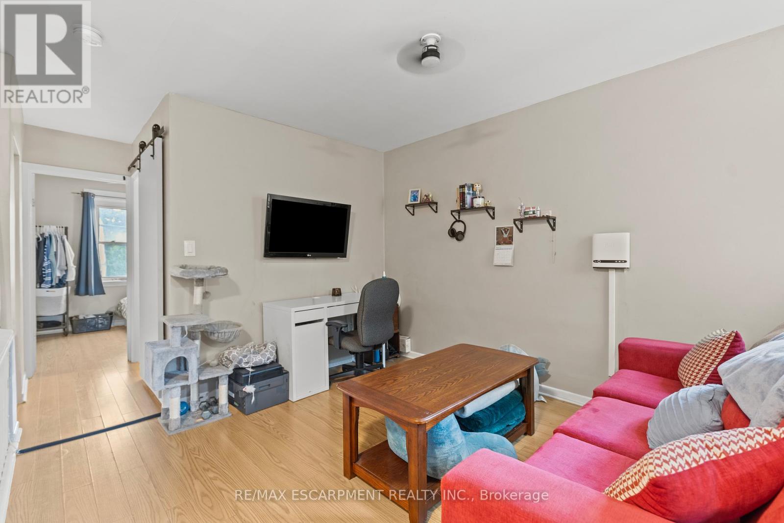 Photo 17 of 48 Locke Street S, Hamilton ON