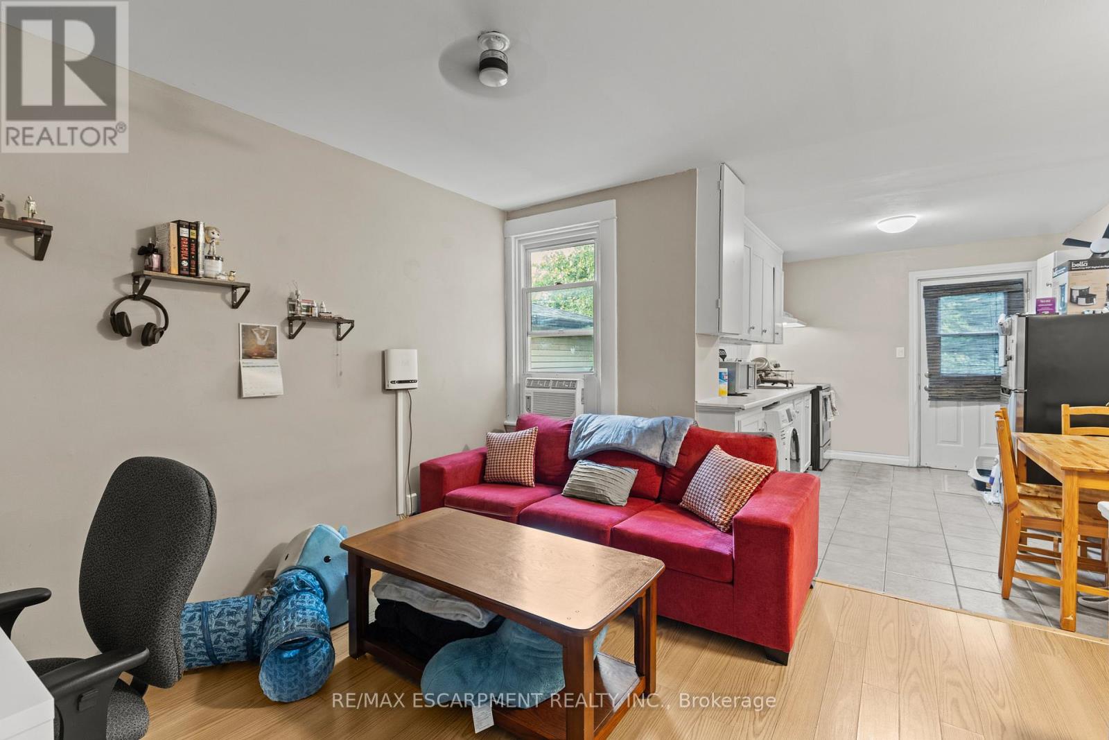Photo 19 of 48 Locke Street S, Hamilton ON