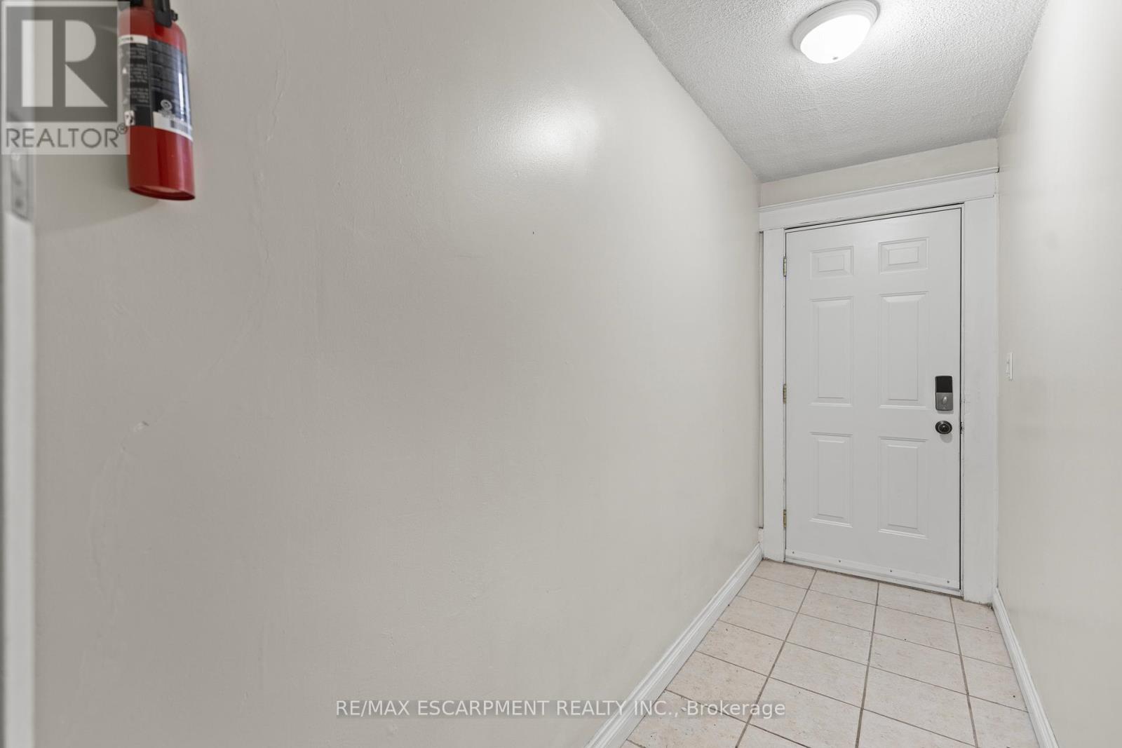 Photo 16 of 48 Locke Street S, Hamilton ON