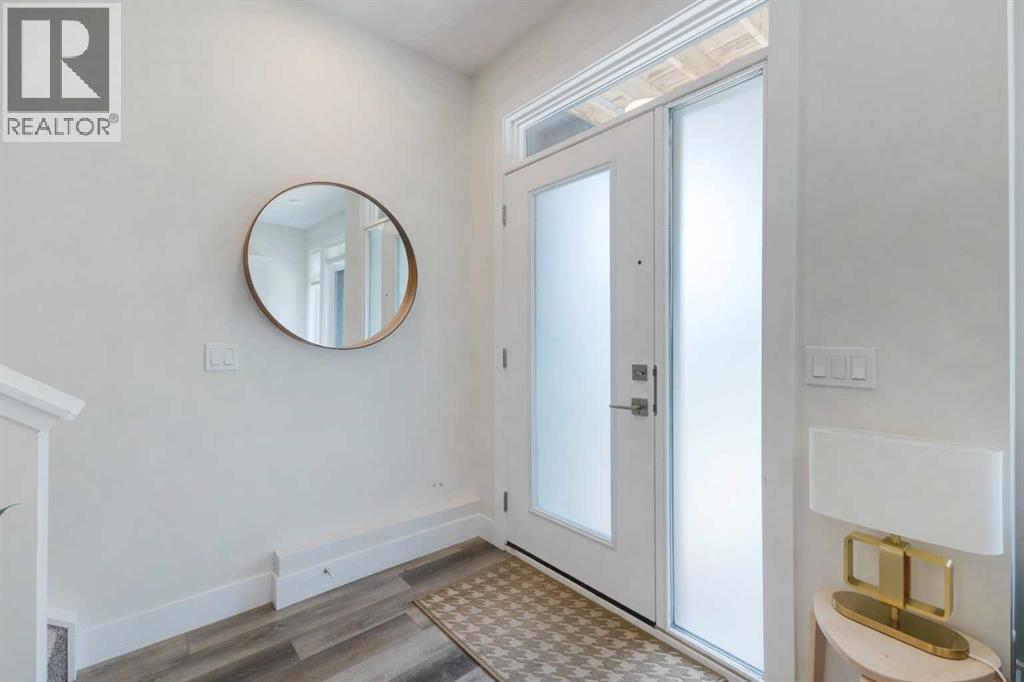 Single Family House for Sale in  Royal Elm Green NW Royal Oak Calgary 
