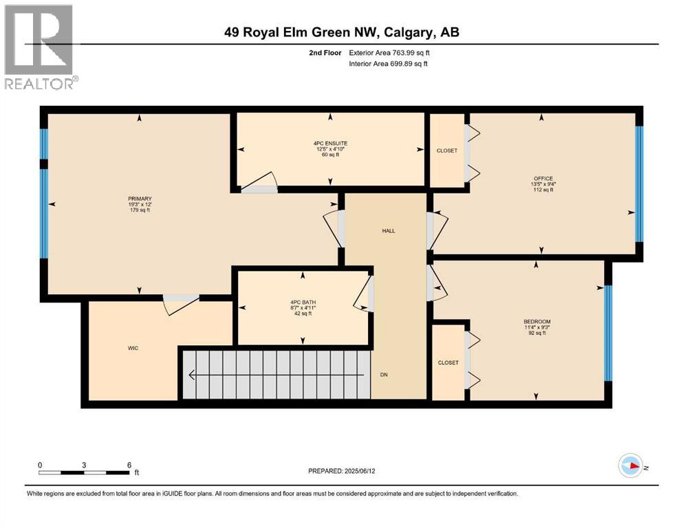 Single Family House for Sale in  Royal Elm Green NW Royal Oak Calgary 