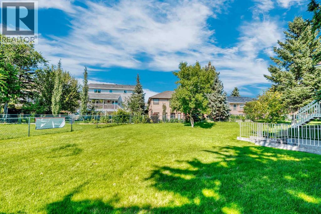 Photo 5 of 145 Lakeside Greens Place, Chestermere AB