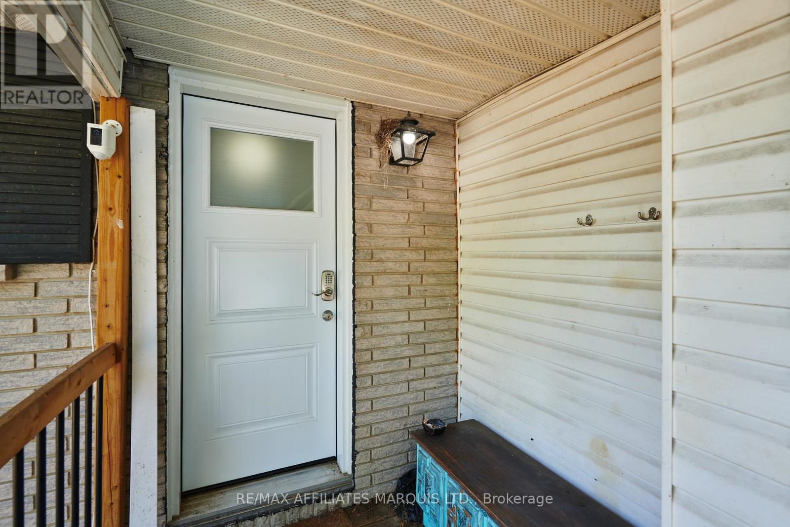 Photo 2 of 1340 Alfred Street, Cornwall ON