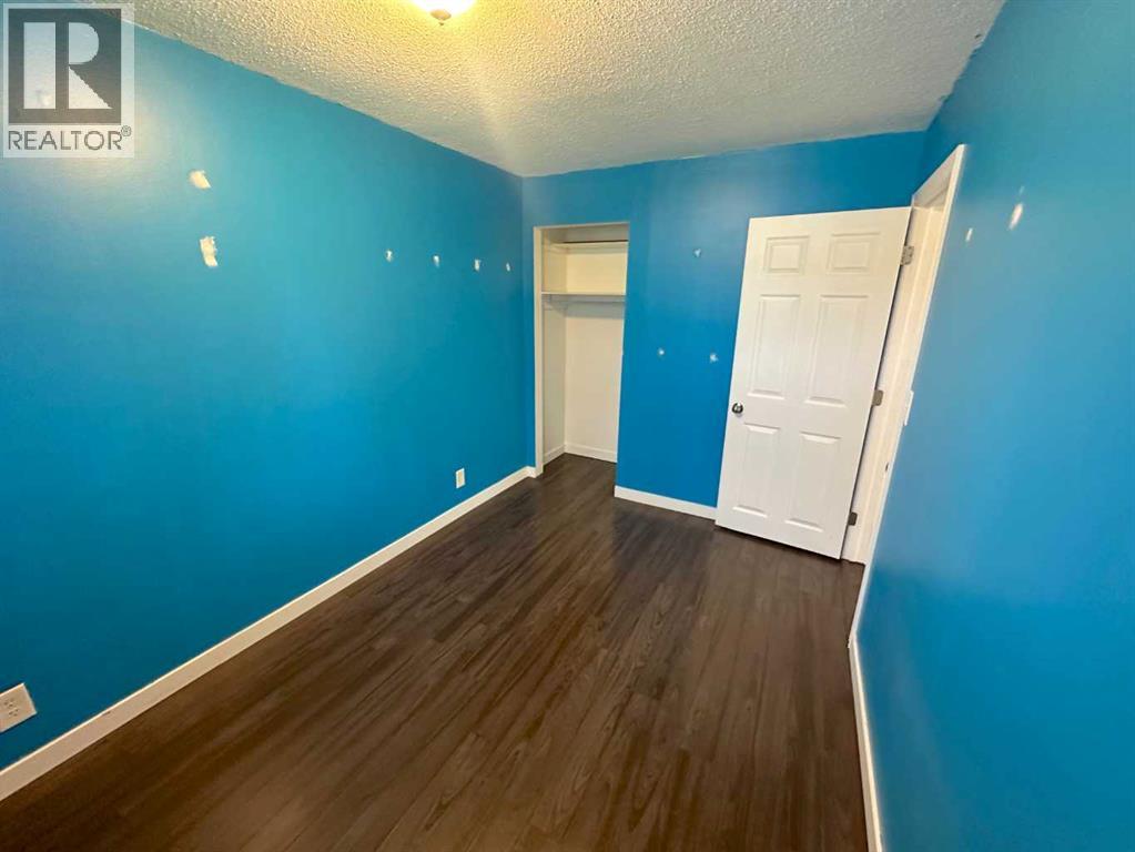 Photo 34 of 4719 46 Avenue, Sylvan Lake AB