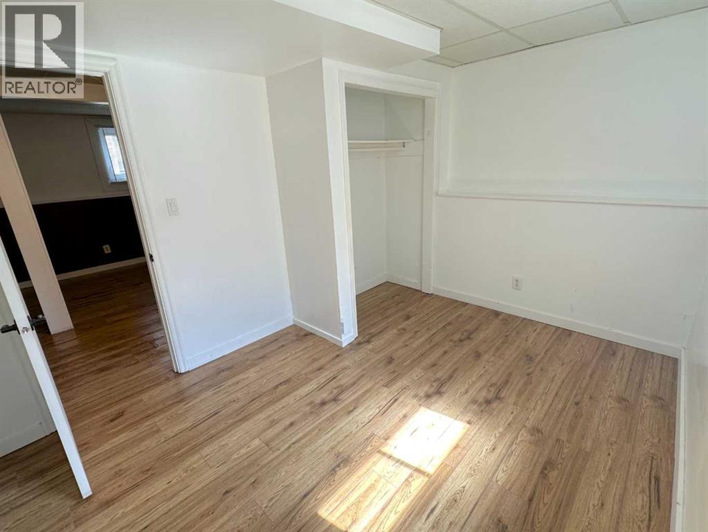 Photo 38 of 4719 46 Avenue, Sylvan Lake AB