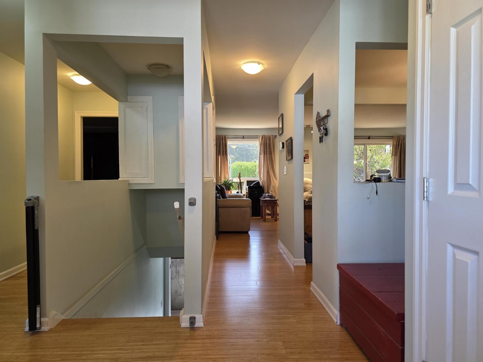 Photo 22 of 39 2475 Emerson Street, Abbotsford BC