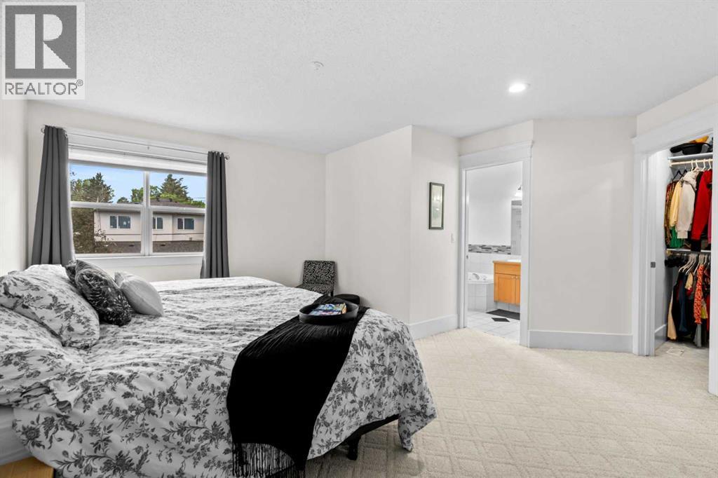 Photo 22 of 3111 39 Street Sw, Calgary AB