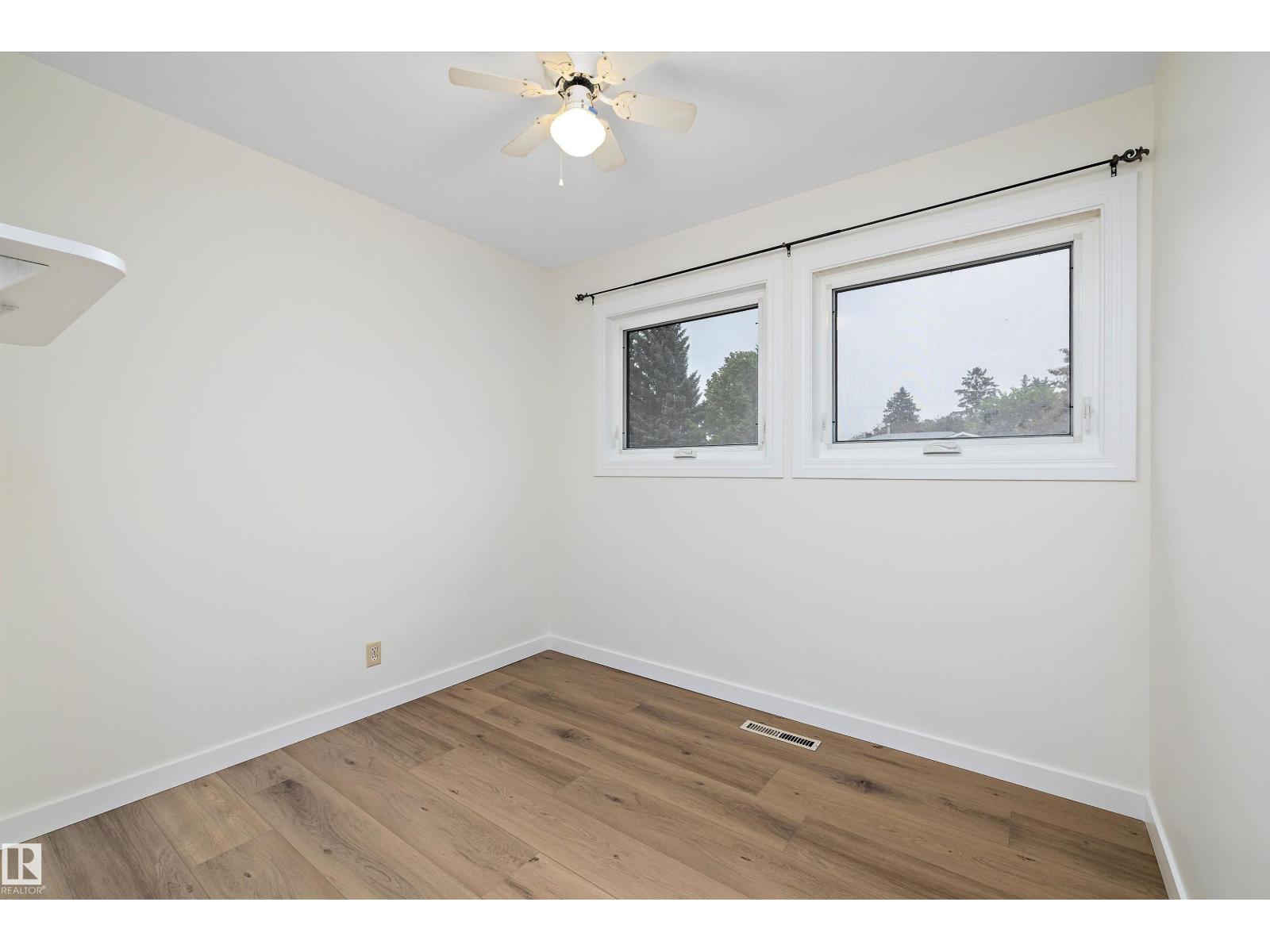 Photo 16 of 8928 147 St Nw, Edmonton AB