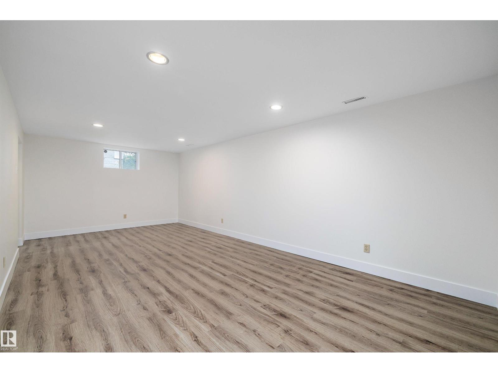 Photo 29 of 8928 147 St Nw, Edmonton AB