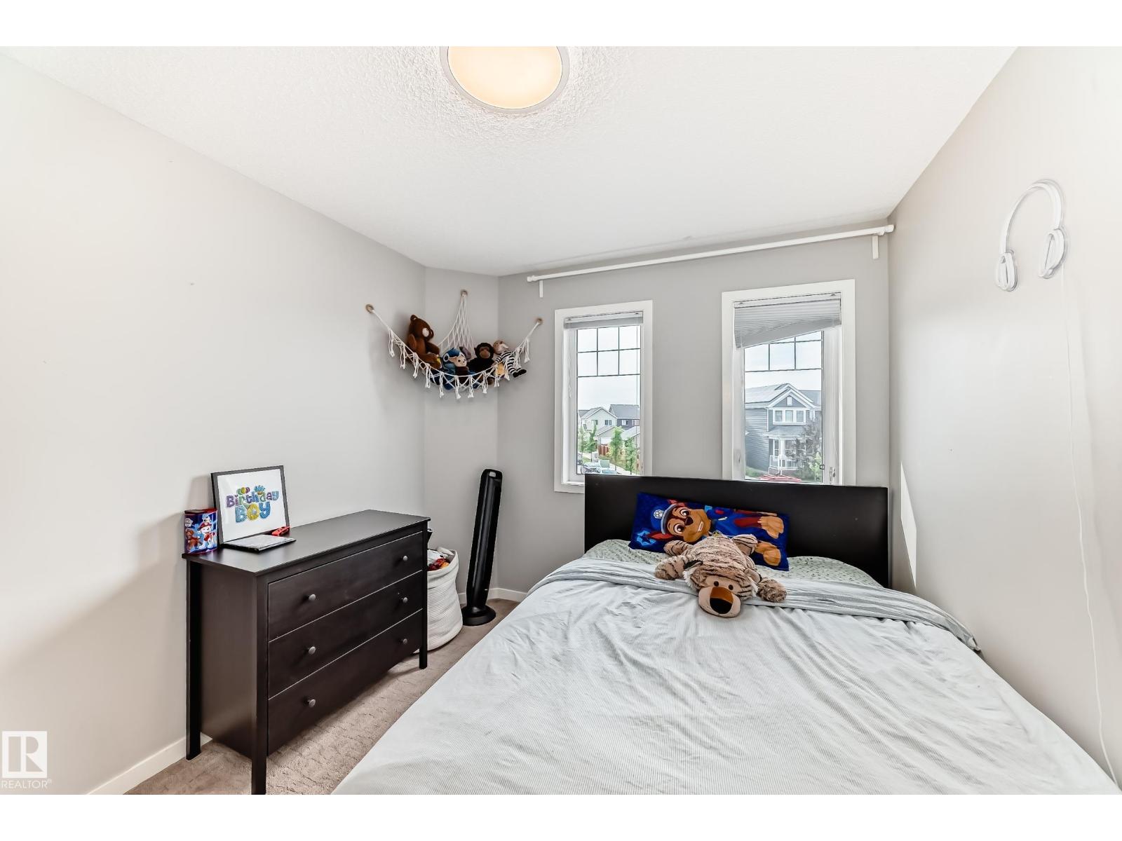 Photo 31 of 2333 82 St Sw, Edmonton AB
