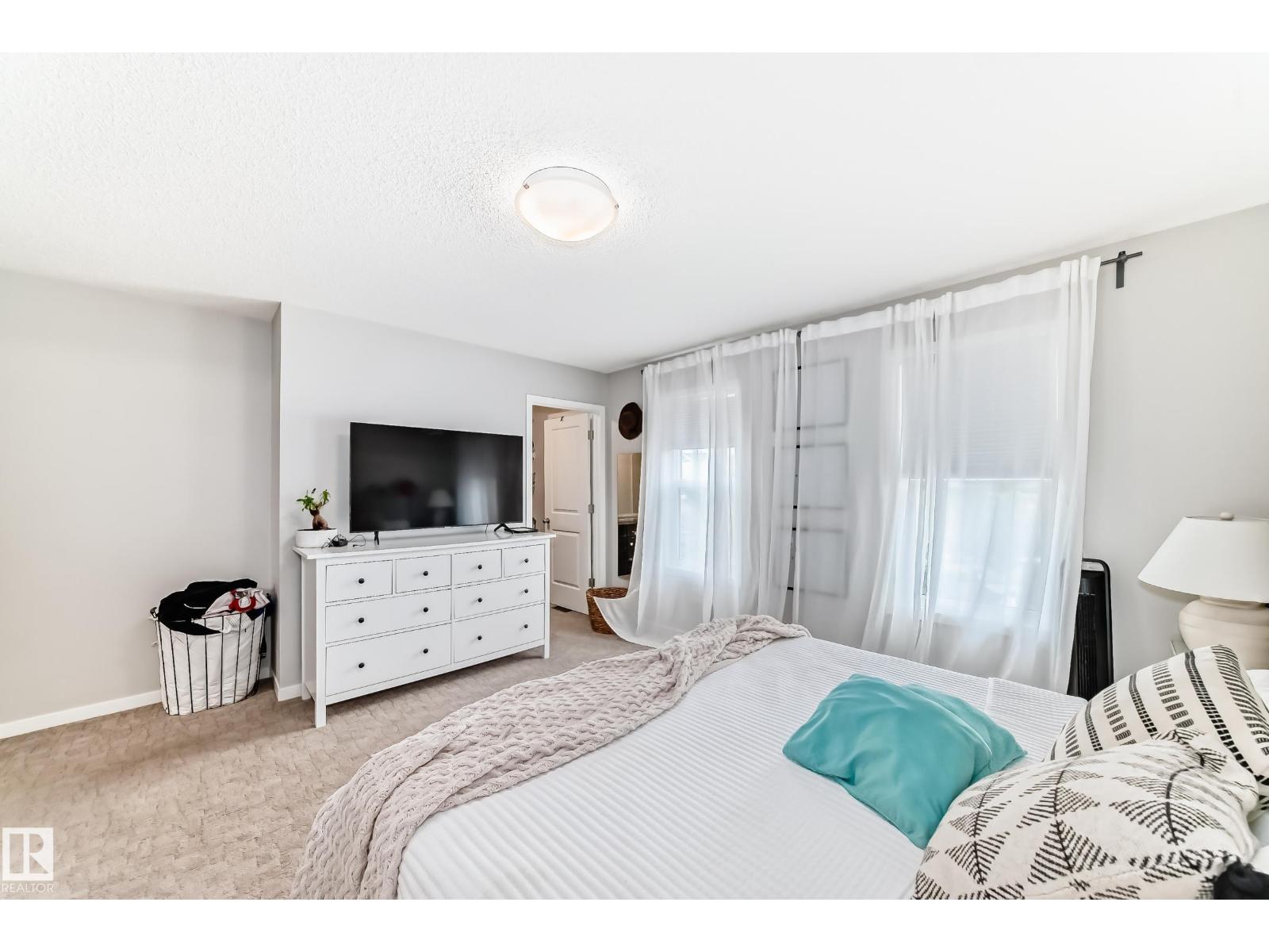 Photo 49 of 2333 82 St Sw, Edmonton AB