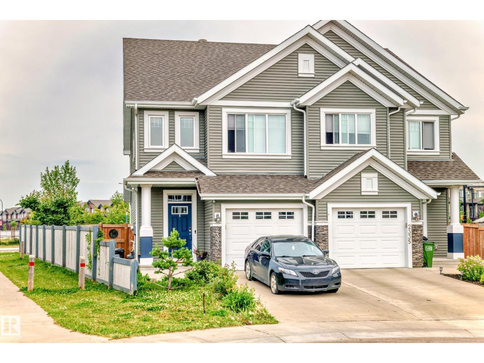 Photo 10 of 2333 82 St Sw, Edmonton AB