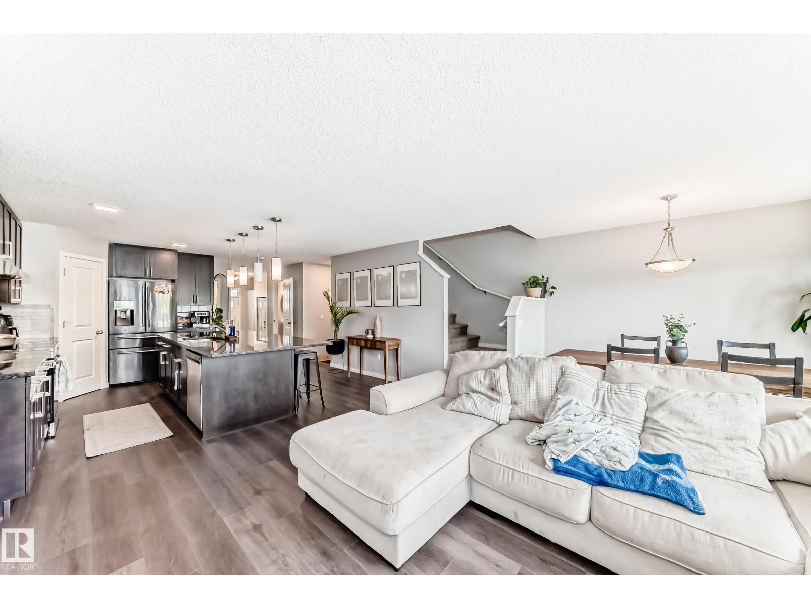 Photo 53 of 2333 82 St Sw, Edmonton AB