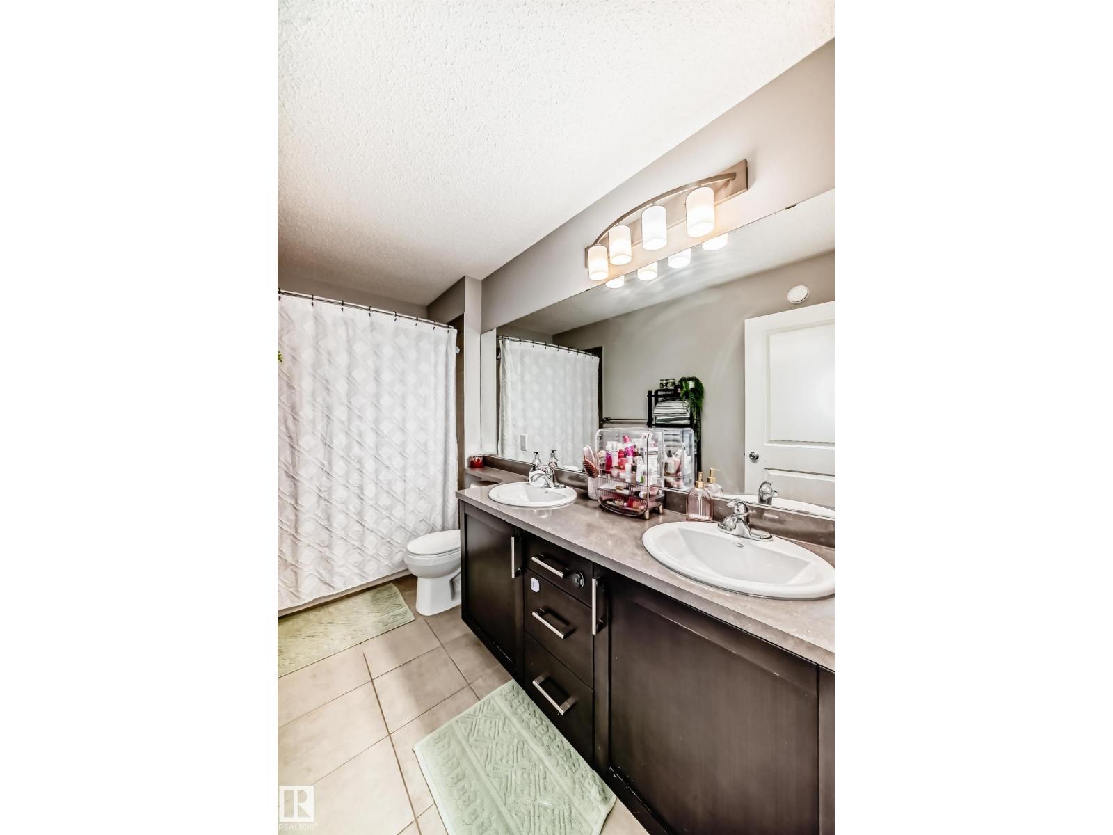 Photo 19 of 2333 82 St Sw, Edmonton AB