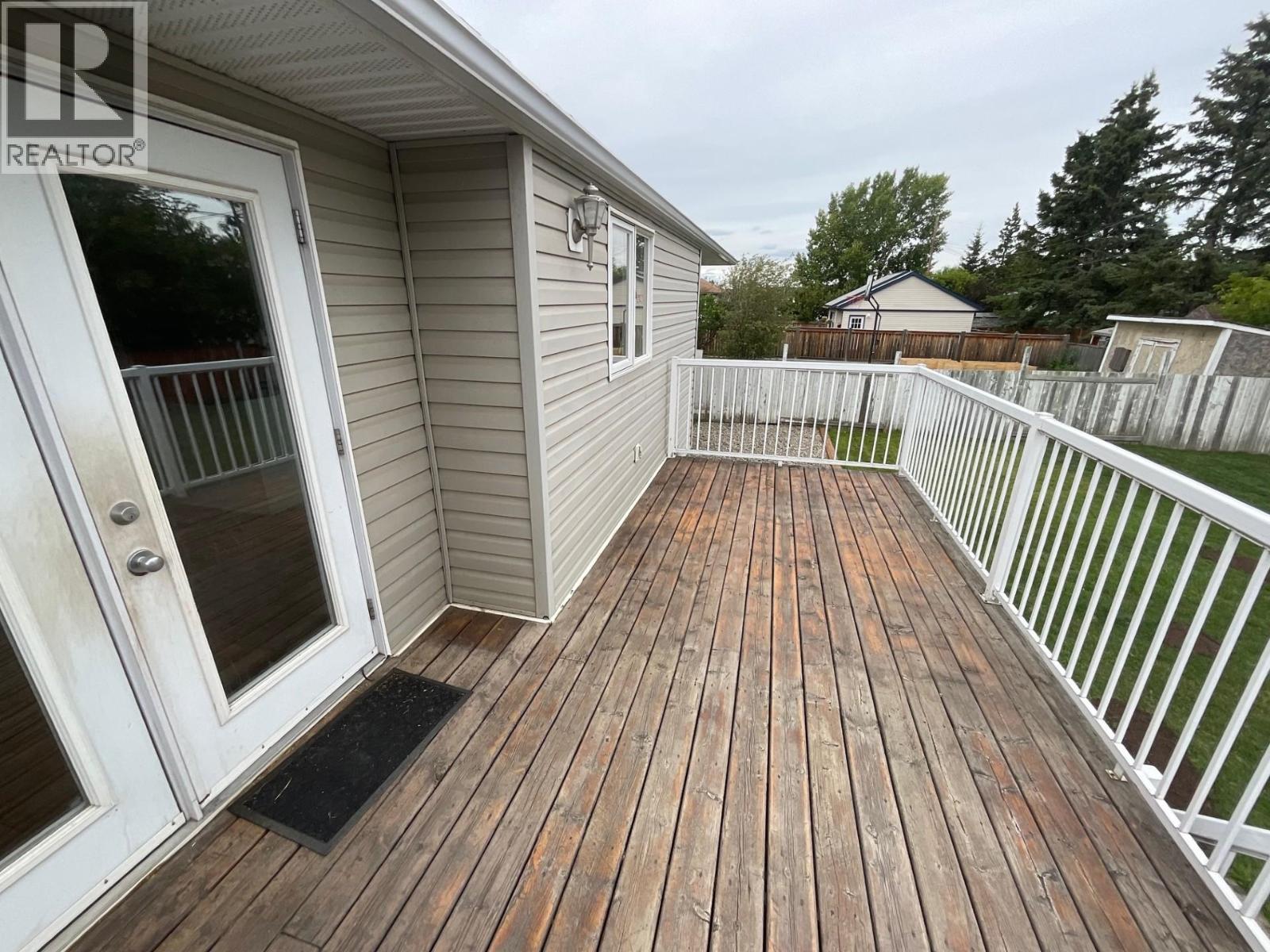 Photo 3 of 11323 96 A Street, Fort St John BC
