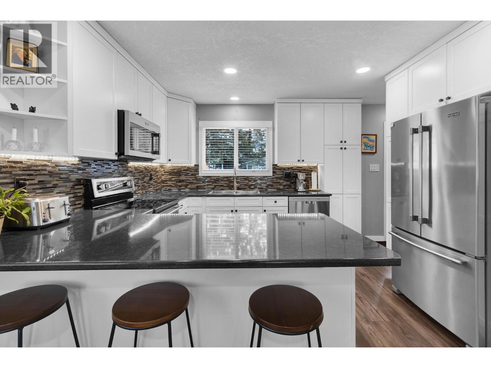 Photo 6 of 7725 Kingsley Crescent, Prince George BC