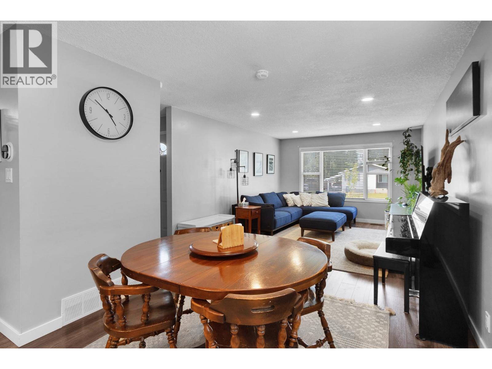Photo 8 of 7725 Kingsley Crescent, Prince George BC
