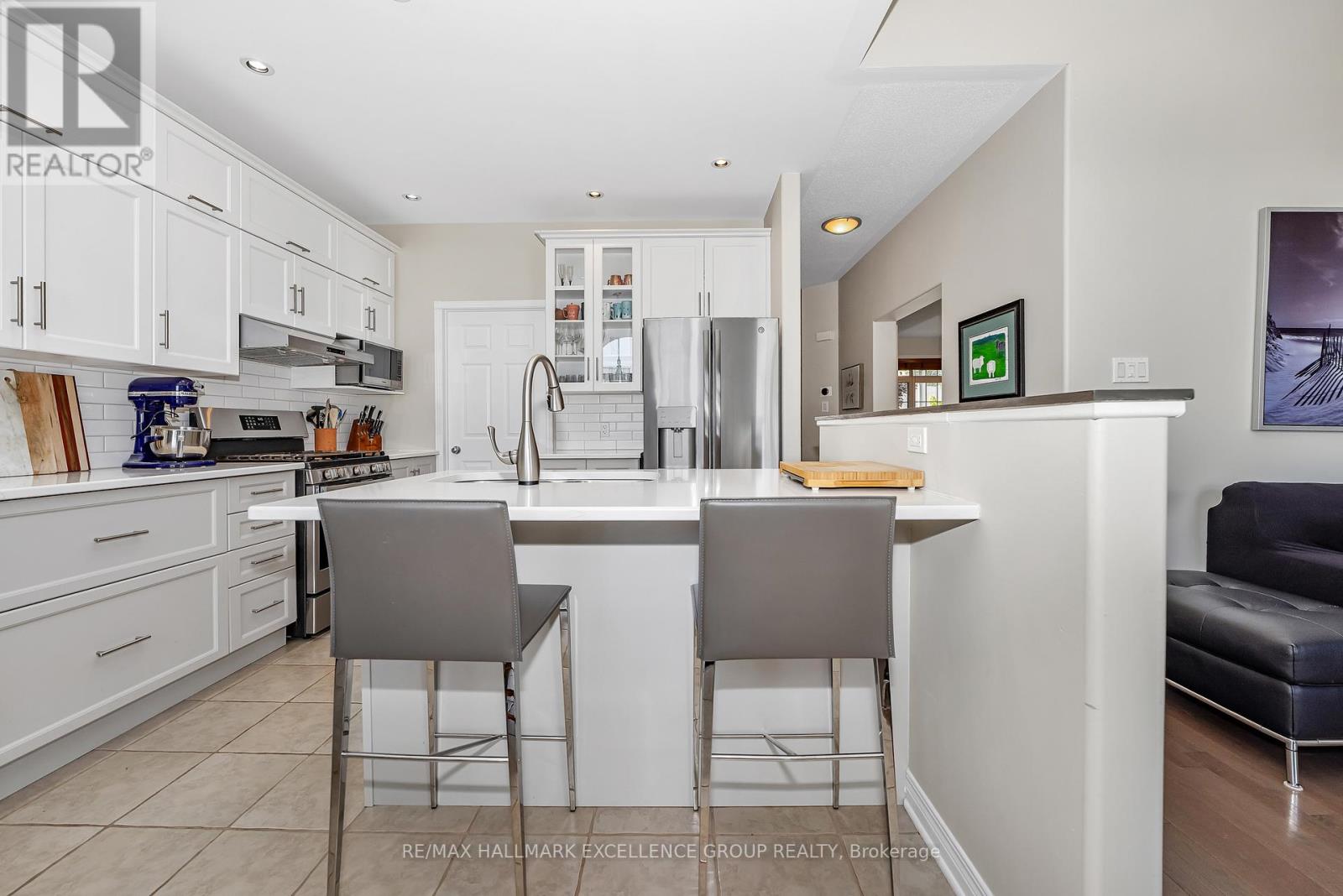 Photo 12 of 2677 Chamberland Street, Clarencerockland ON